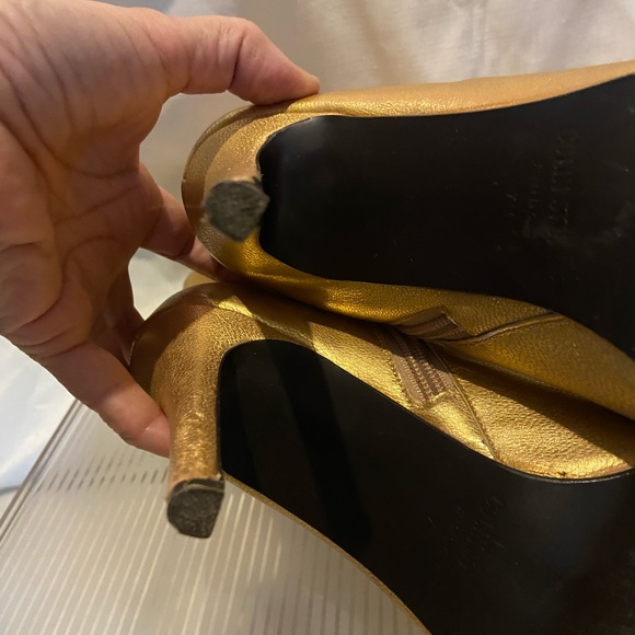 Leather boots.Super sexy, comfy. Metallic gold & glamorous.Worn 1 New Year’s Eve - Picture 5 of 14